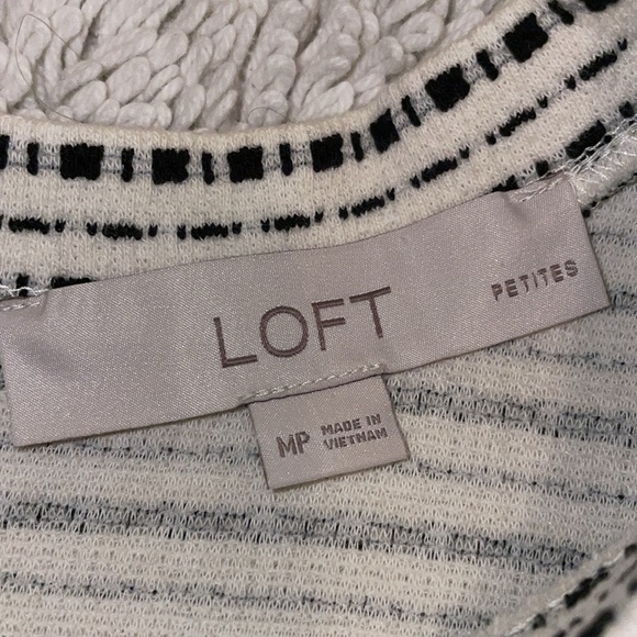 Loft Black & White Textured A-Line Shift Dress. - Picture 8 of 11